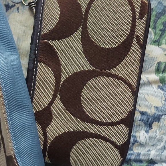 COACH Diaper Bag/Handbag Tote w/ Matching Coach SLG Items as a "Set" - Picture 14 of 16